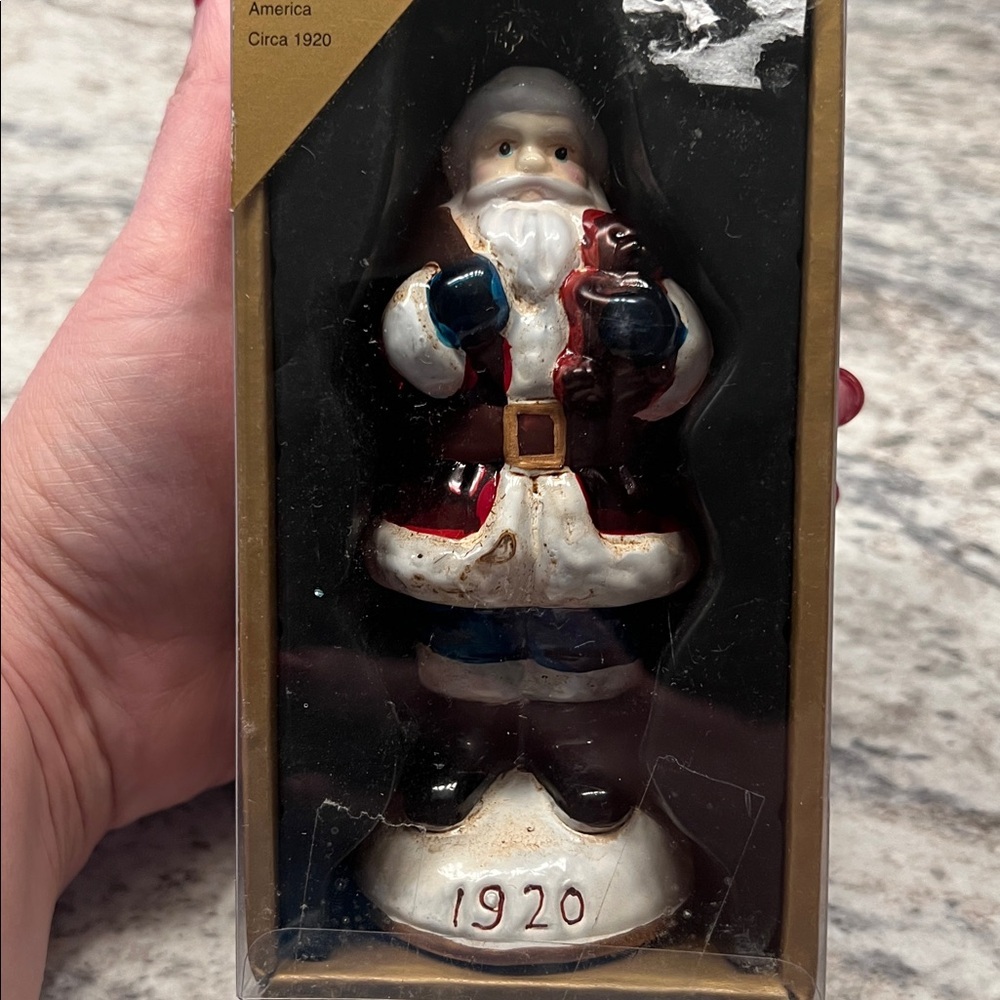 🇺🇸 $5 🇺🇸 Santa Claus America 1920 Ornament from 2007 Walmart Collection in box - Picture 3 of 4